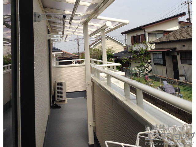 東京都八王子市ののバルコニー・ベランダ屋根 ヴェクターテラス F型 屋根タイプ 単体 積雪〜20cm対応 施工例