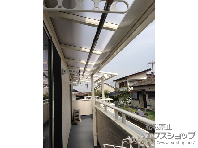 東京都八王子市ののバルコニー・ベランダ屋根 ヴェクターテラス F型 屋根タイプ 単体 積雪〜20cm対応 施工例