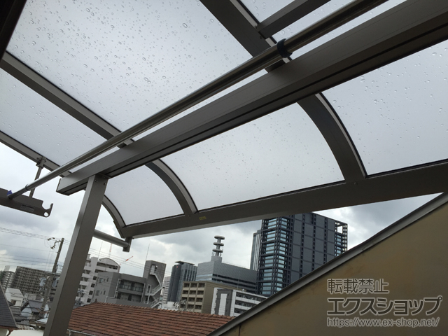 大阪府大阪市ののバルコニー・ベランダ屋根 スピーネ R型 屋根タイプ 単体 積雪〜20cm対応 施工例