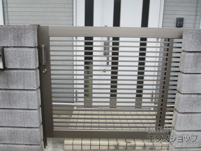 神奈川県海老名市のの門扉 レナード1型 袖扉なしタイプ　【R】 施工例