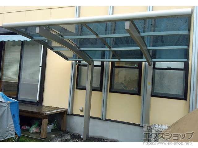 鹿児島県霧島市ののサイクルポート・駐輪場 プレシオスポート ミニ 積雪〜20cm対応 施工例