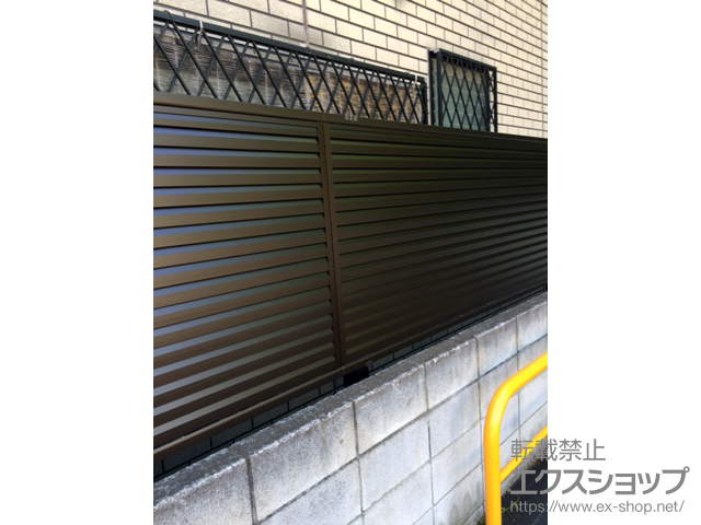 東京都葛飾区ののフェンス・柵 ミエーネフェンス 目隠しルーバー 2段支柱 施工例