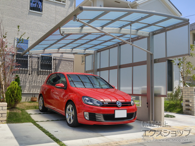 埼玉県三郷市ののカーポート レイナポートREグラン 前下がり 積雪〜30cm対応・耐風圧〜46m/s(オプション込み) 施工例