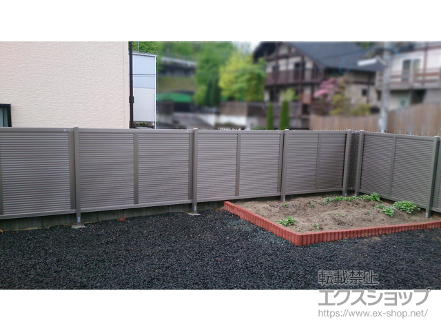 宮城県亘理郡亘理町ののフェンス・柵 ハイスクリーンフェンスB型 フリーポールタイプ<多段柱仕様> 施工例