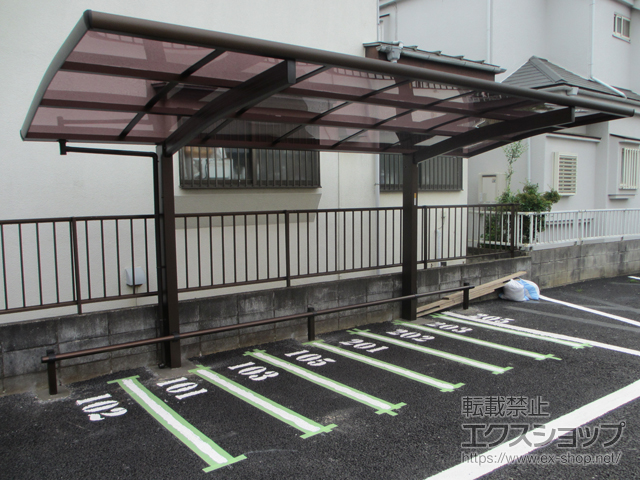 埼玉県入間郡毛呂山町ののサイクルポート・駐輪場 レイナポートグランミニ　積雪〜20cm対応＋車止めバー 施工例