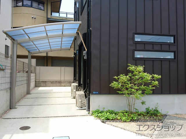 大阪府四條畷市ののカーポート ネスカR (ラウンドスタイル) 積雪〜20cm対応 施工例