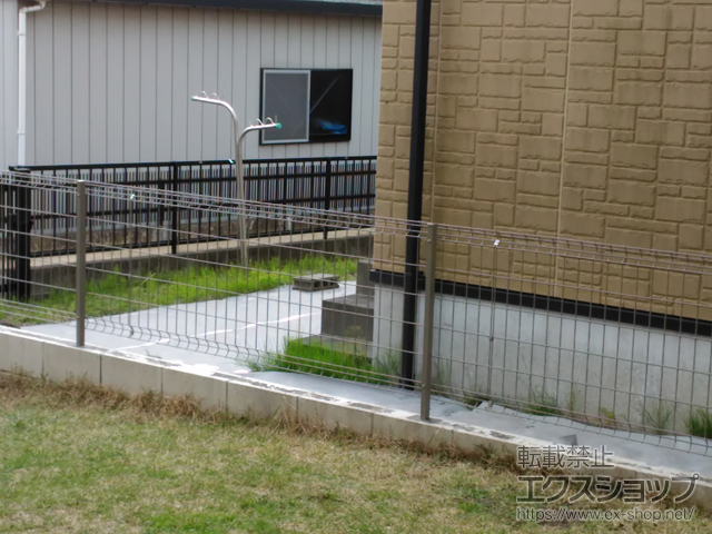 静岡県裾野市ののフェンス・柵 ハイグリッドフェンスUF8型 フリーポールタイプ 施工例