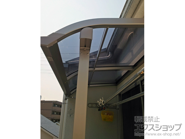 東京都足立区ののバルコニー・ベランダ屋根 スピーネ R型 屋根タイプ 単体 積雪〜20cm対応 施工例