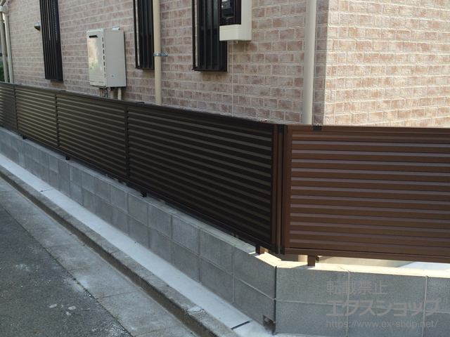 東京都杉並区ののフェンス・柵 ミエーネフェンス 目隠しルーバータイプ 自由柱施工 施工例