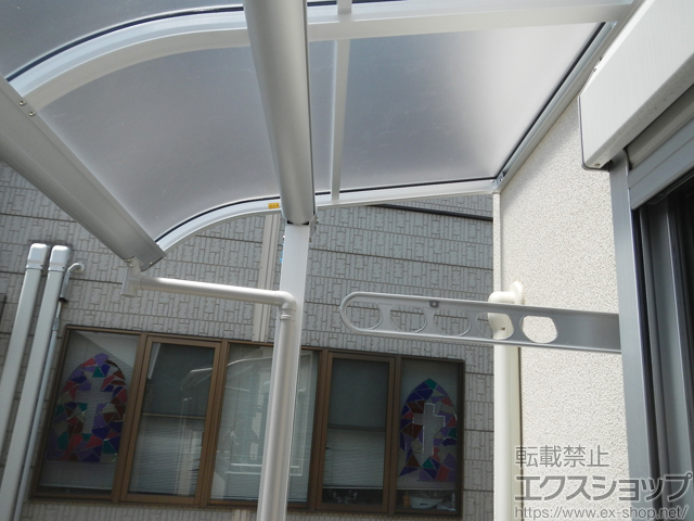 東京都世田谷区ののバルコニー・ベランダ屋根 ヴェクターテラス R型 屋根タイプ 単体 積雪〜20cm対応 施工例