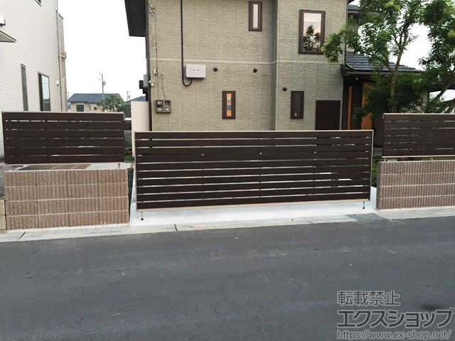 栃木県塩谷郡高根沢町ののカーゲート ワイドオーバードアS5型 マテリアルカラー 手動式 施工例