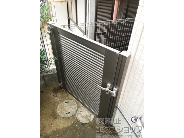 大阪府枚方市のの門扉 ライシス門扉 1型 細横桟 片開き 柱使用 施工例