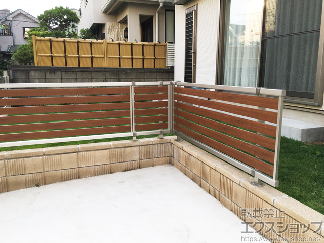千葉県市川市ののフェンス・柵 ルシアスフェンスF04型 横板 木目カラー 自由柱施工 施工例