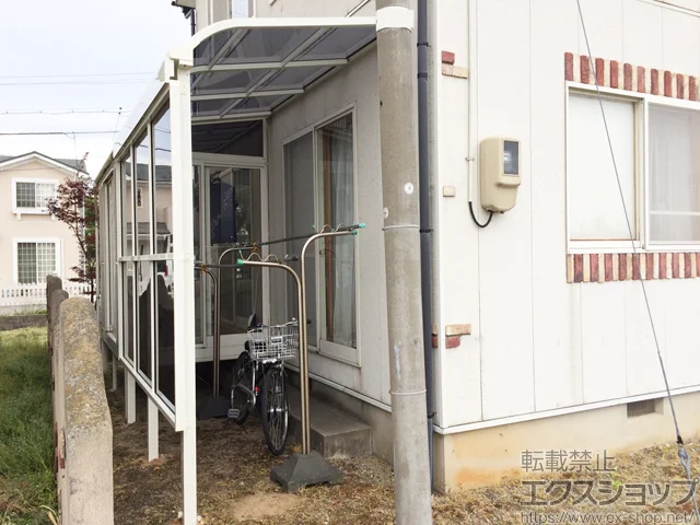 富山県黒部市のLIXIL(リクシル)のテラス屋根 スピーネ R型 1500 テラスタイプ 単体 積雪〜50cm対応 施工例