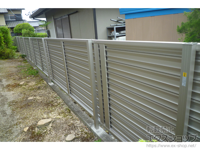 岐阜県可児市ののフェンス・柵 ミエーネフェンス 目隠しルーバータイプ 自由 施工例