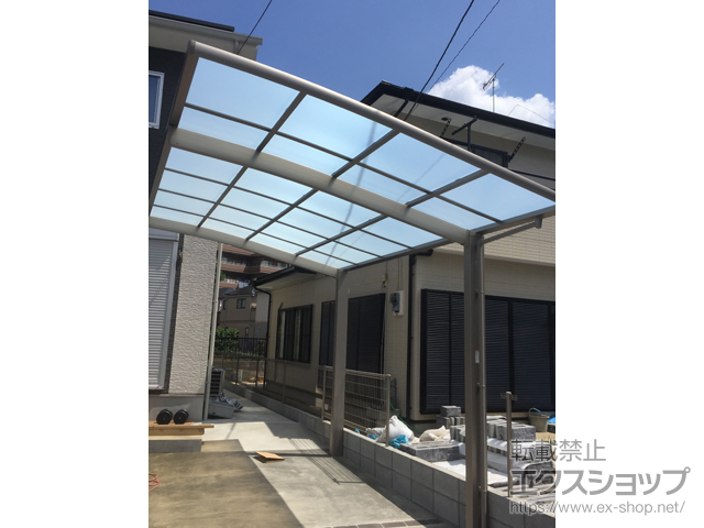 埼玉県草加市ののカーポート ネスカR (ラウンドスタイル) 積雪〜20cm対応 施工例