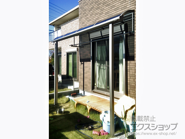 千葉県流山市ののテラス屋根 プレシオステラス R型 テラスタイプ 単体 積雪〜20cm対応 施工例