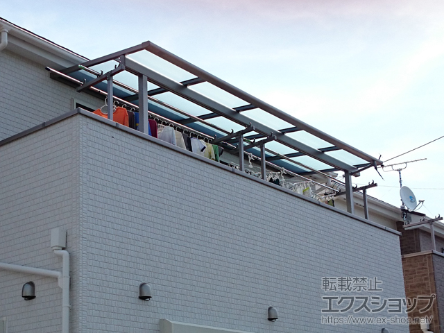 静岡県静岡市ののバルコニー・ベランダ屋根 スピーネ F型 屋根タイプ 単体 積雪〜20cm対応 施工例