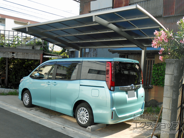 東京都練馬区ののカーポート フーゴR (ラウンドスタイル) 積雪〜20cm対応 施工例