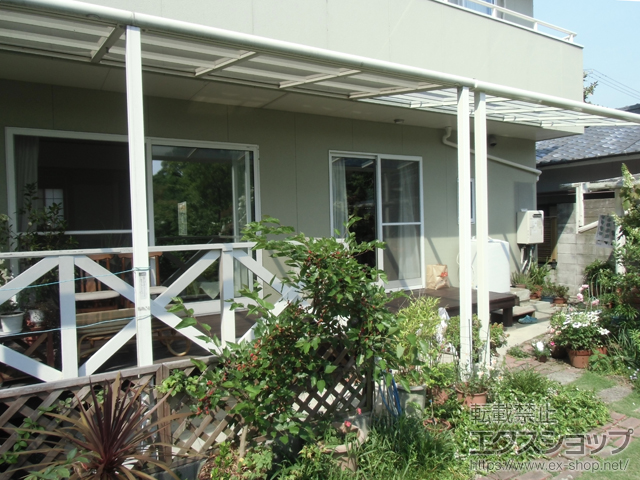 愛媛県松山市ののテラス屋根 スピーネ F型 テラスタイプ 単体 積雪〜20cm対応 施工例