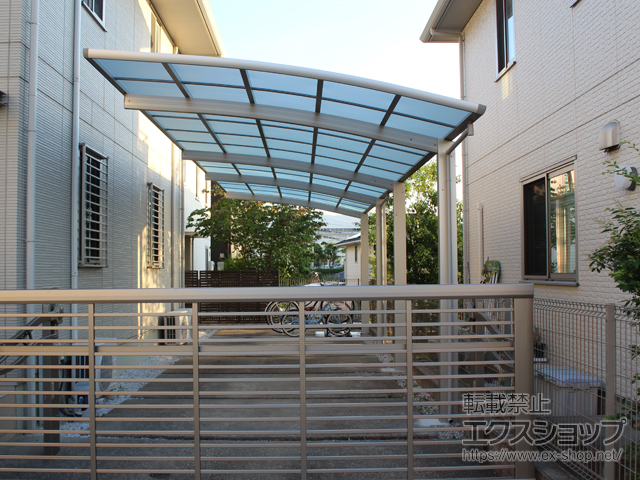 福岡県福岡市ののカーポート レイナポートグラン 縦連棟　積雪〜20cm対応 施工例