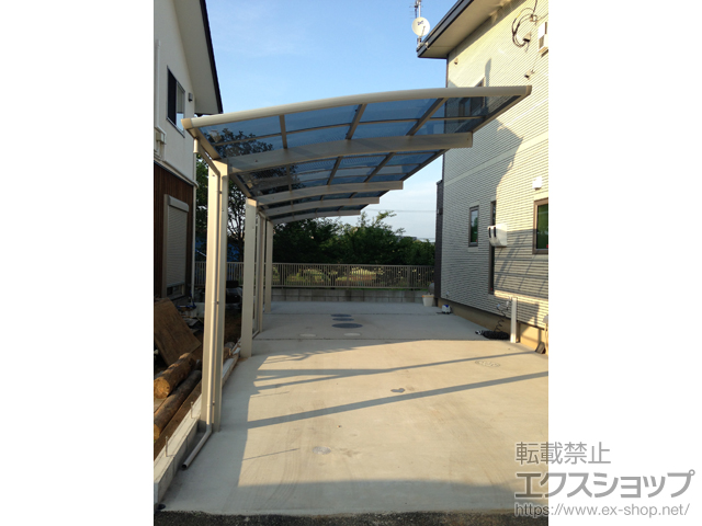 千葉県印西市ののカーポート プレシオスポート 縦連棟 積雪〜20cm対応＋縦連棟 屋根ふき材補強部品 2セット 施工例