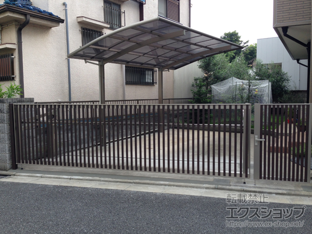 東京都世田谷区ののカーゲート ワイドオーバードアS4型 マテリアルカラー 電動式 2モーター仕様 施工例