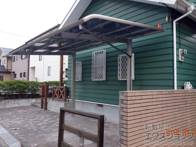 千葉県君津市のLIXIL リクシル（トステム）のカーポート レガーナポートシグマIII 積雪〜20cm対応 施工例