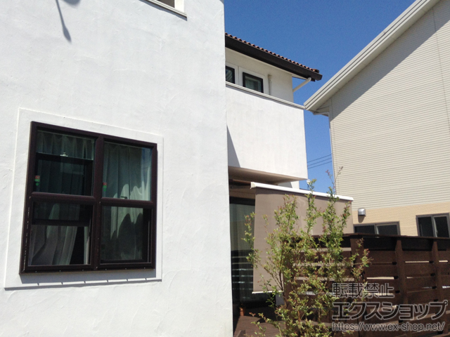 栃木県宇都宮市のLIXIL リクシル（トステム）のオーニング・日よけ 彩風 あやかぜ CR型 手動式 スクリーン付タイプ 施工例