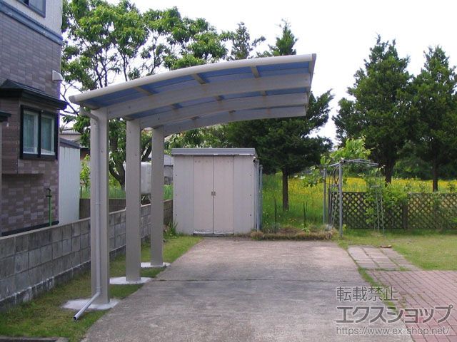 秋田県男鹿市ののカーポート レイナポートグラン50 積雪〜50cm対応 施工例