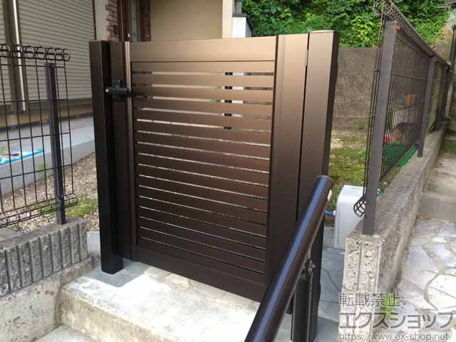 神奈川県横須賀市のの門扉 エクスライン門扉5型 片開き 門柱使用 施工例