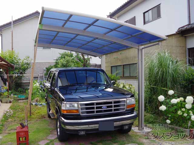 栃木県佐野市ののカーポート レイナポートグラン　積雪〜20cm対応＋レイナポートグラン 着脱式サポート 標準・ハイルーフ兼用 2本入り×1セット 施工例