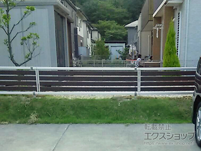 福島県いわき市ののフェンス・柵 ルシアスフェンスF04型 横板 木目カラー 自由柱施工 施工例