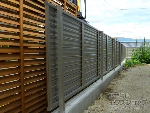 長野県飯田市ののフェンス・柵 ミエーネフェンス 目隠しルーバータイプ 自由柱施工 施工例