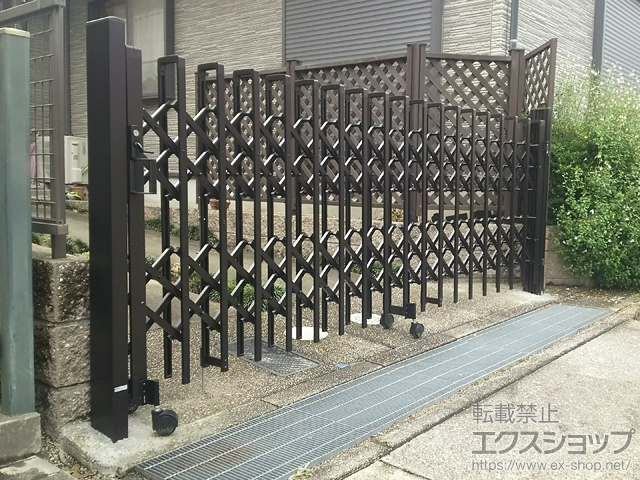 愛知県名古屋市ののカーゲート トリップゲート 傾斜地専用型 ノンレール 片開き 33S 施工例