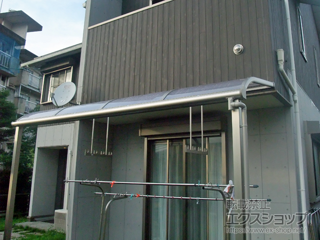 鹿児島県霧島市ののテラス屋根 プレシオステラス R型 テラスタイプ 単体 積雪〜20cm対応 施工例