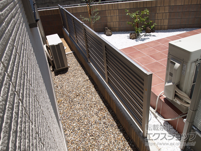 大阪府堺市ののフェンス・柵 レスティナフェンス7型 横目隠し 間仕切柱施工 施工例