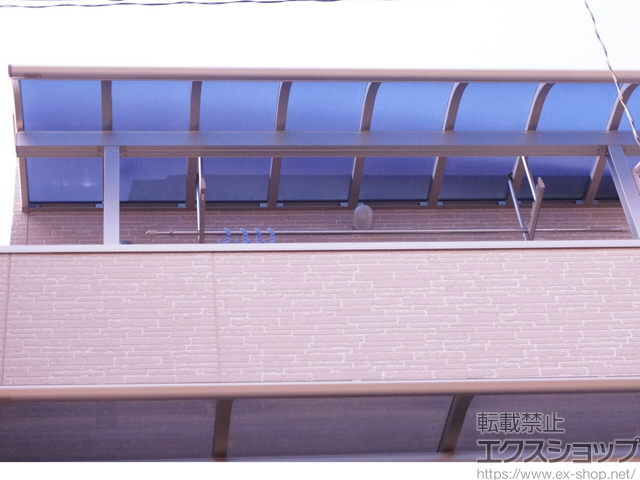 大阪府大阪市ののバルコニー・ベランダ屋根 ヴェクターテラス R型 1500 屋根タイプ 単体 積雪〜50cm対応 施工例