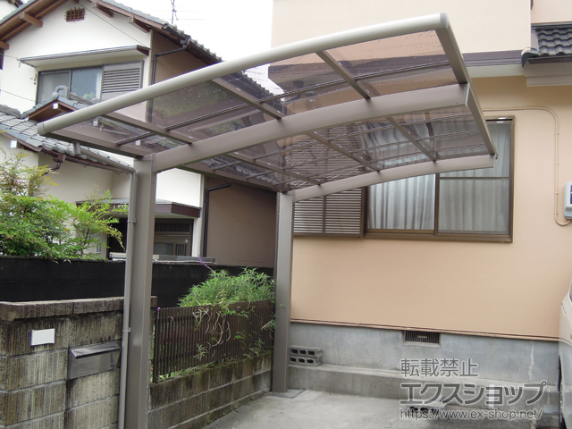 静岡県静岡市ののカーポート ネスカR (ラウンドスタイル) 積雪〜20cm対応 施工例