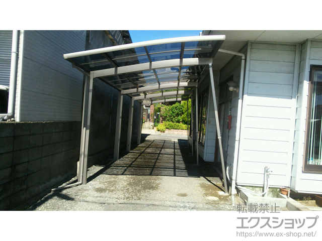 宮城県大崎市ののカーポート ネスカR (ラウンドスタイル) 縦連棟 積雪〜20cm対応 施工例