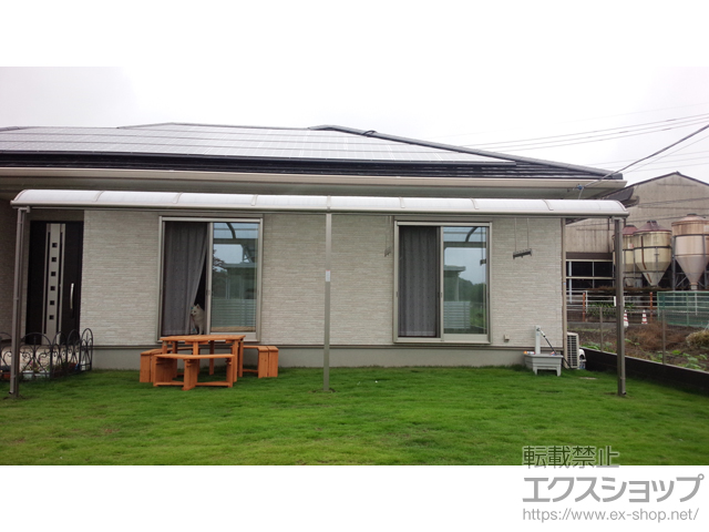 栃木県小山市ののテラス屋根 スピーネ R型 テラスタイプ 連棟 積雪〜20cm対応 施工例