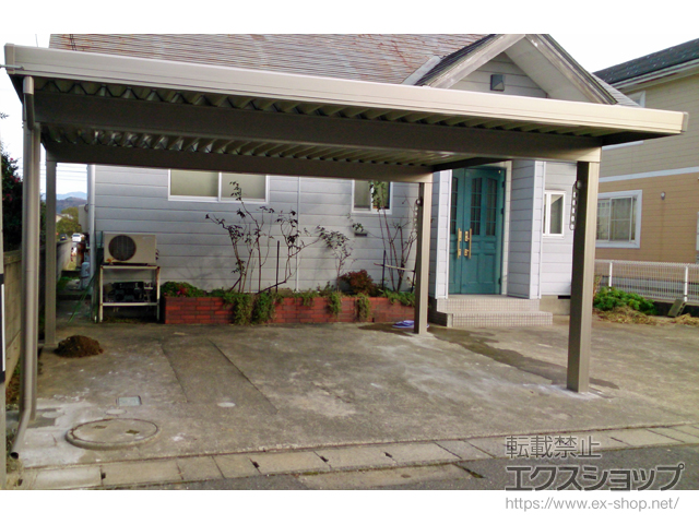 福井県あわら市のLIXIL リクシル（トステム）のカーポート テリオスポートIII 3000 2台用 角柱4本仕様 積雪〜100cm対応 施工例