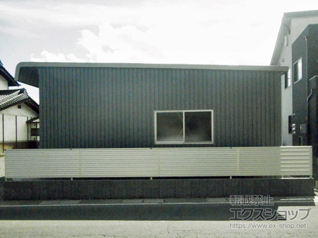 長野県安曇野市ののフェンス・柵 ミエーネフェンス 目隠しルーバータイプ 自由柱施工 施工例