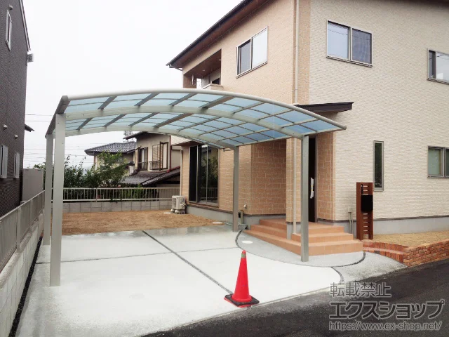 岡山県倉敷市のYKKAPのカーポート レイナツインポートグラン　積雪～20cm対応 施工例