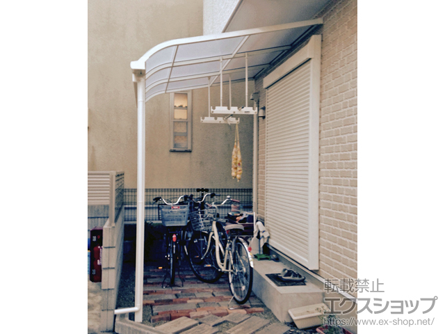 埼玉県新座市ののテラス屋根 スピーネ R型 テラスタイプ 単体 積雪〜20cm対応 施工例