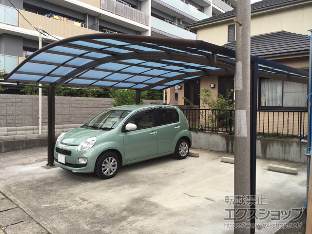 埼玉県草加市ののカーポート レイナツインポートグラン　積雪〜20cm対応 施工例