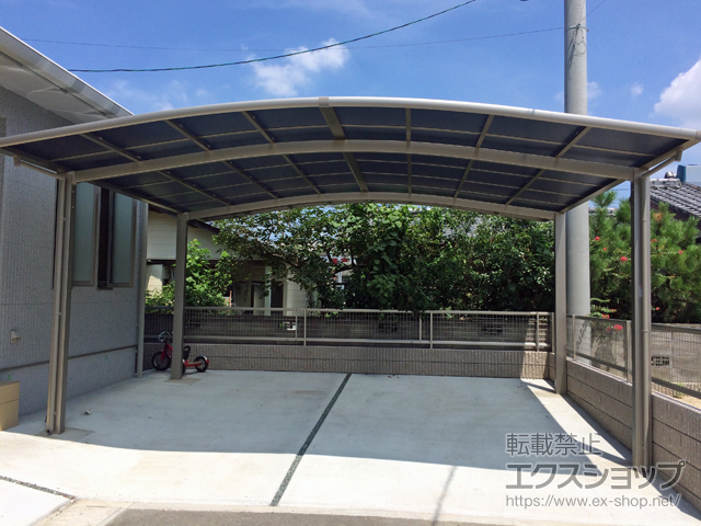 熊本県熊本市ののカーポート ネスカR (ラウンドスタイル) ワイド 積雪〜20cm対応 施工例