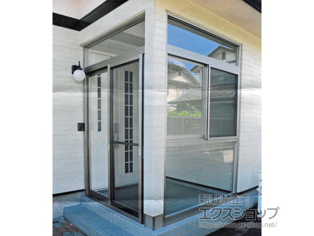 岩手県滝沢市のLIXIL リクシル（トステム）の風除室 ツインガードIII Iタイプ ランマ付 ※2箇所分 施工例