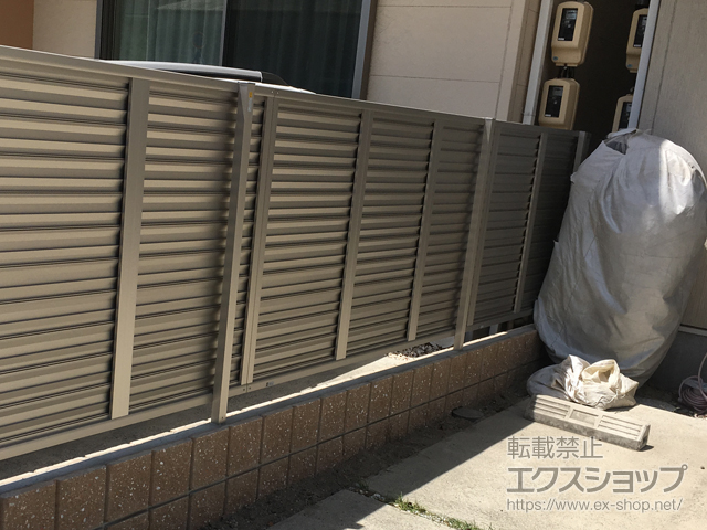 愛知県名古屋市ののフェンス・柵 レスティナフェンス5型 目隠しルーバー 自由柱施工 施工例