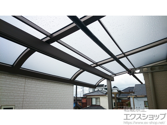 埼玉県三郷市ののバルコニー・ベランダ屋根 スピーネ R型 屋根タイプ 単体 積雪〜20cm対応 施工例